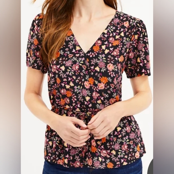 LOFT Tops - 5/$25 Loft Floral Wrap Blouse